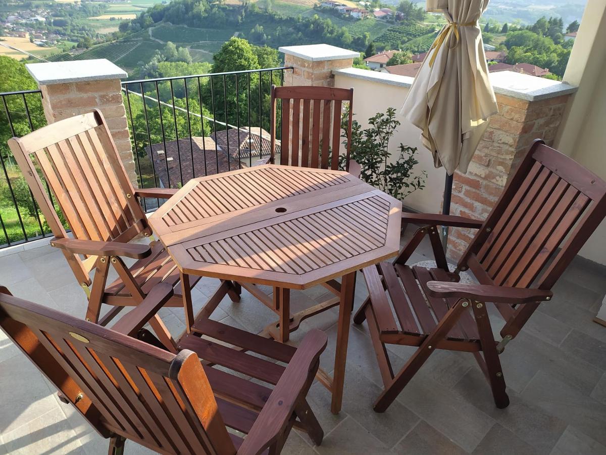 Casa Mantel Holiday Home Panoramic View In Langhe Novello Εξωτερικό φωτογραφία